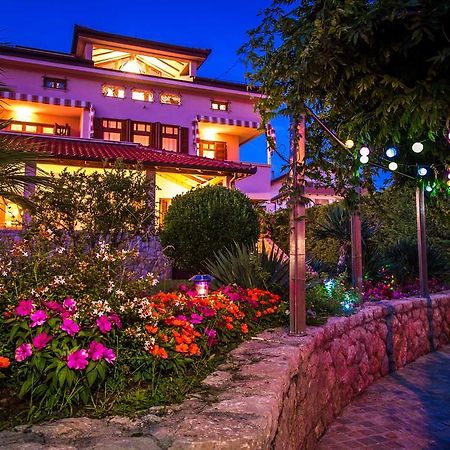 Villa Amalija Sukosan Exterior photo